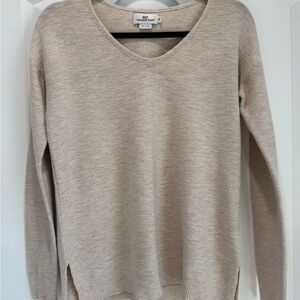 Vineyard Vines Women's V-Neck Sweater in Beige